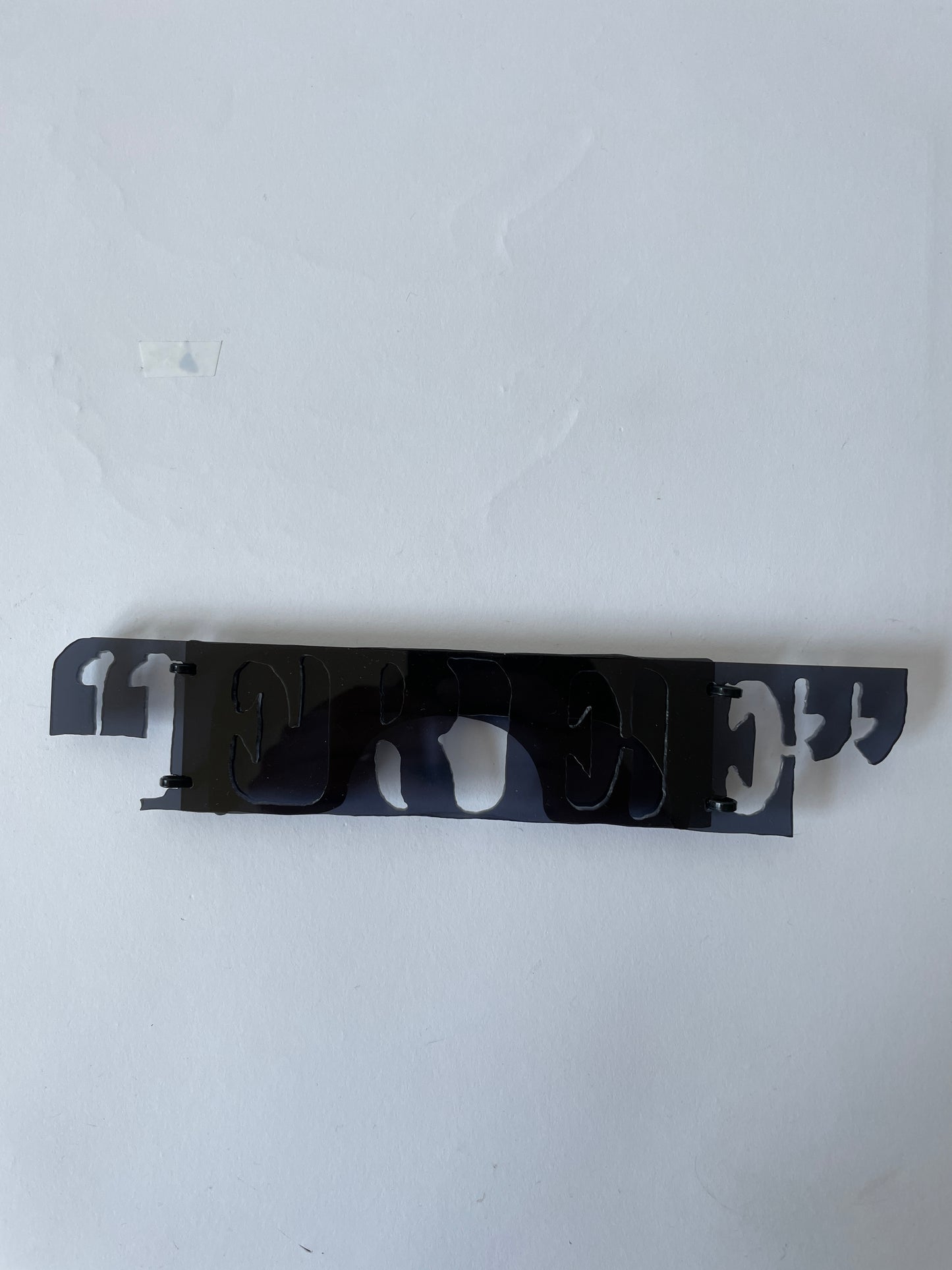 "FREE" (freeinquotes) sunglasses closed